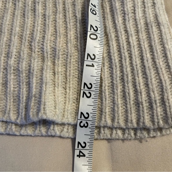 Natural Reflection Womens Size S Cardigan Sweater Floral Embroidered Pockets - Picture 11 of 11